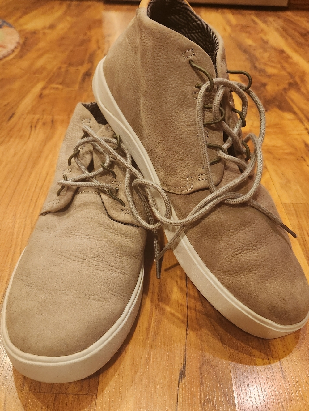 Men's Olukia Nana Hele Lace-Up Chukka Sneakers
